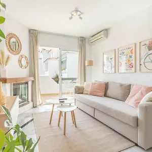 Cosy Apartment, - Tcm Apartment